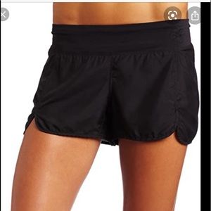 Acics women’s shorts